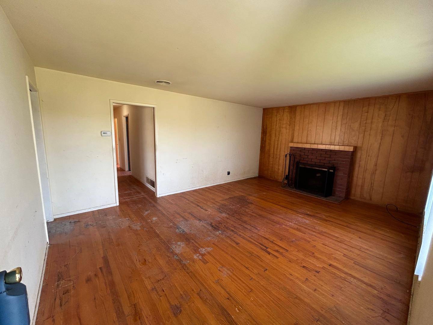 Salinas, CA 93901,794 Fairfax DR