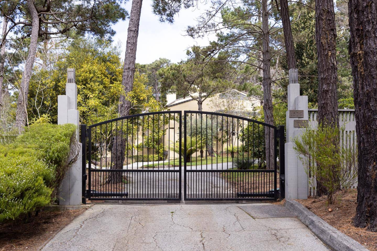 Pebble Beach, CA 93953,1579 Griffin RD