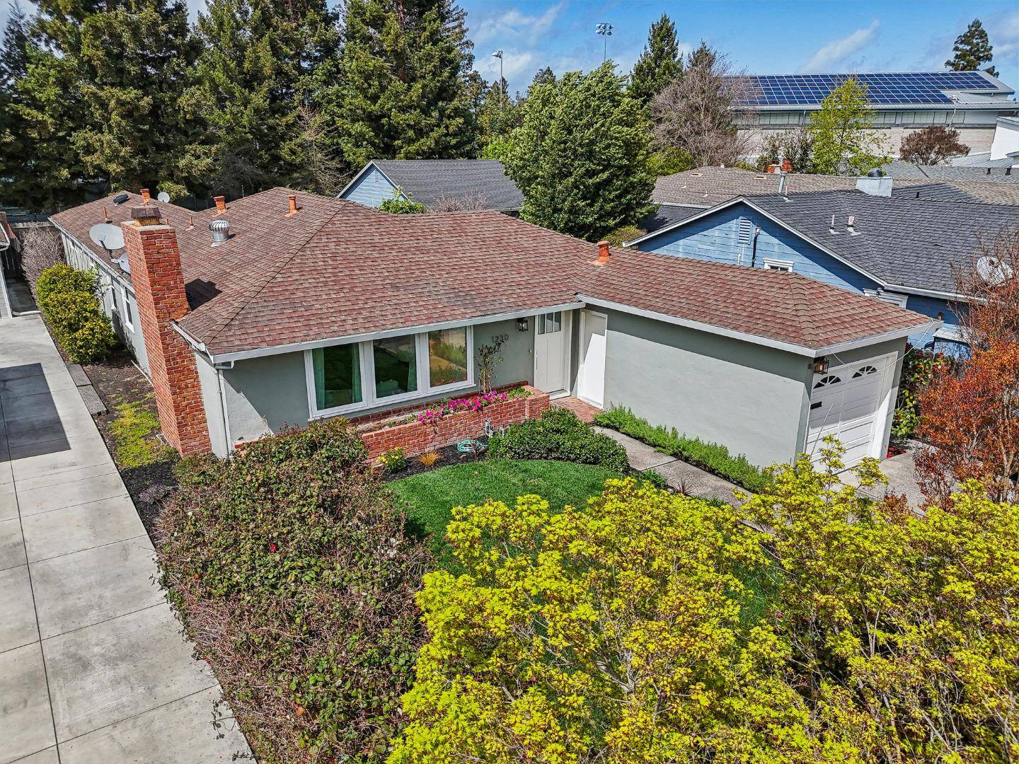 Redwood City, CA 94061,1230 Roosevelt AVE