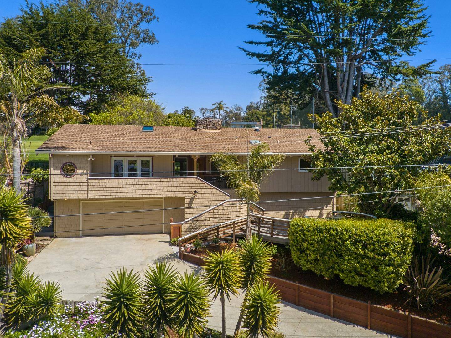 Aptos, CA 95003,423 Sumner AVE