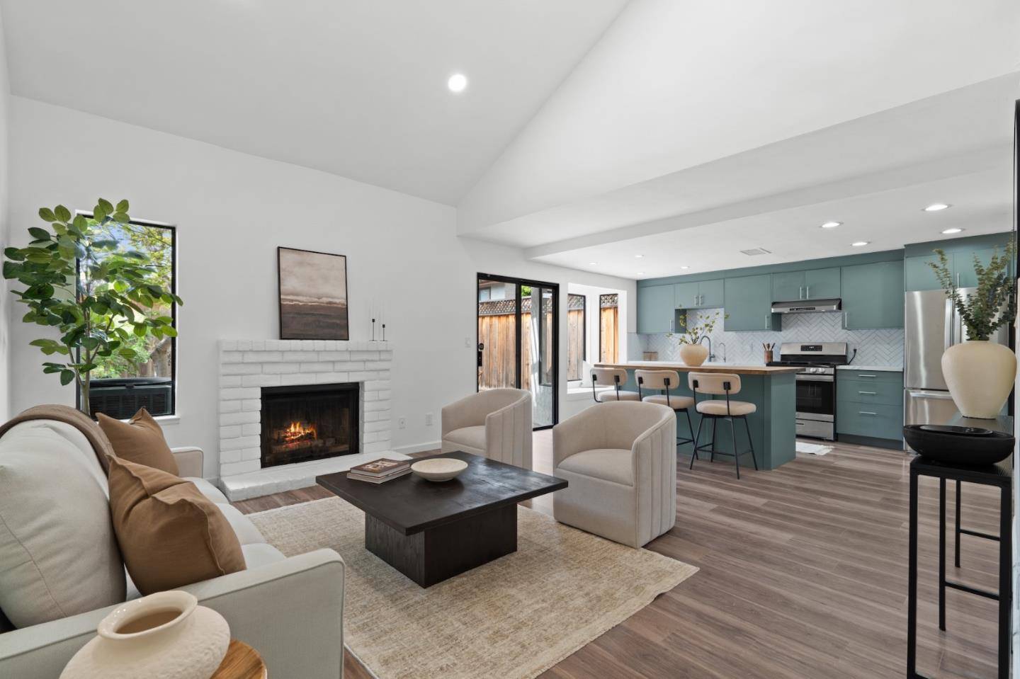 Fremont, CA 94536,35617 McCarty CMN