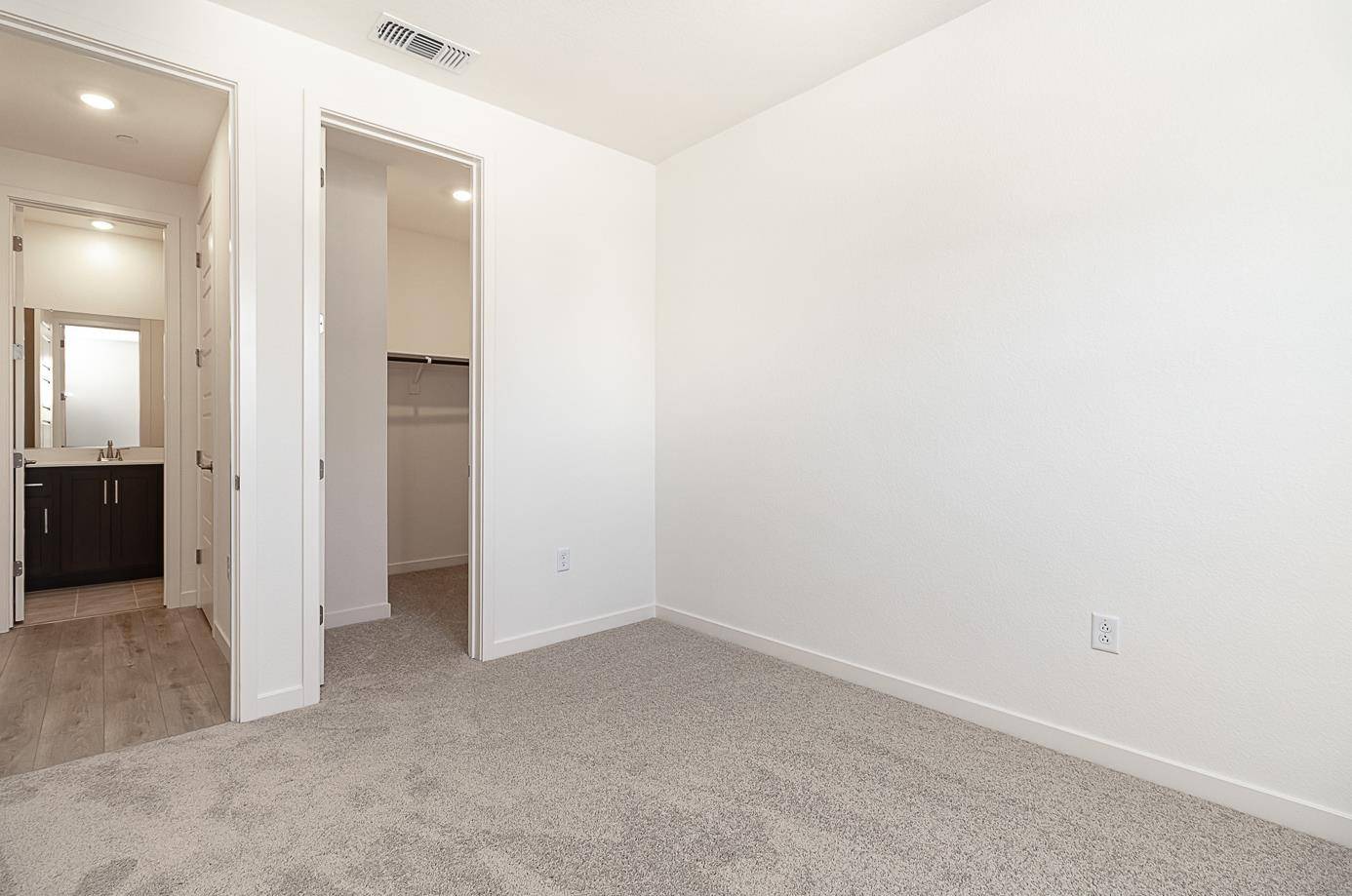 Lathrop, CA 95330,16013 Testarossa ST