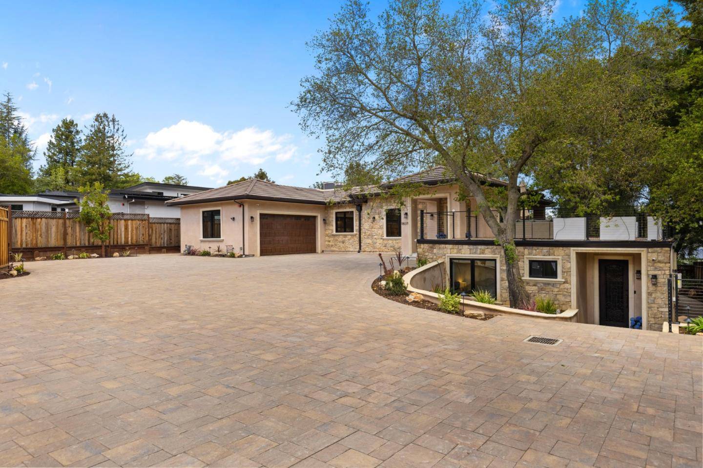Monte Sereno, CA 95030,18061 Saratoga Los Gatos RD