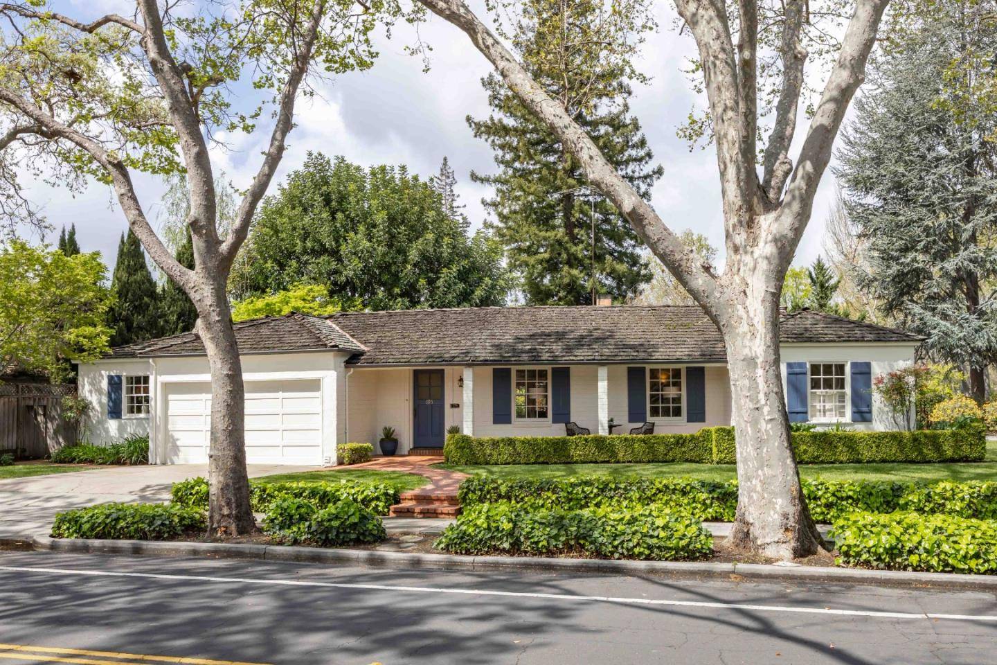 Palo Alto, CA 94301,695 N California AVE