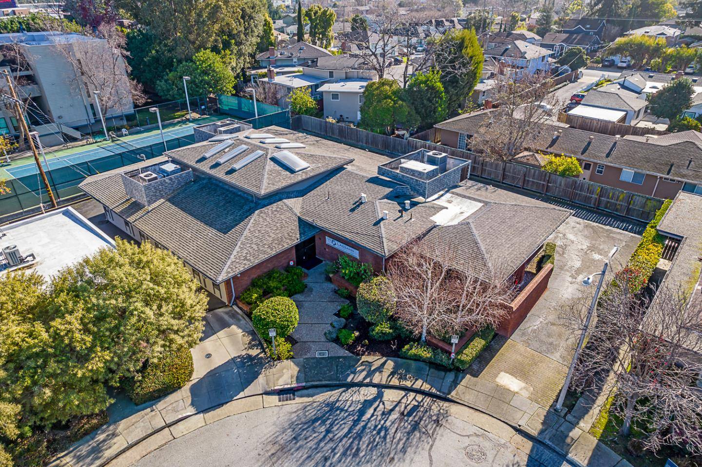 San Mateo, CA 94403,2075 Pioneer CT