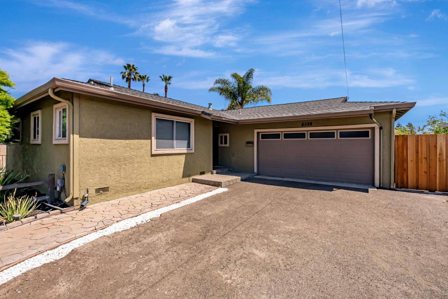 Newark, CA 94560,6588 Flanders DR