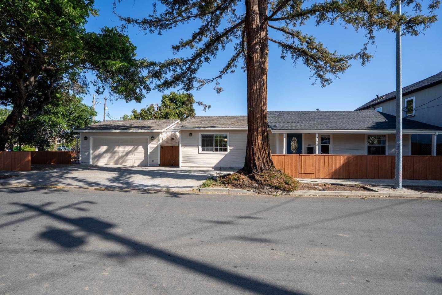 San Jose, CA 95128,2173 Elliott ST