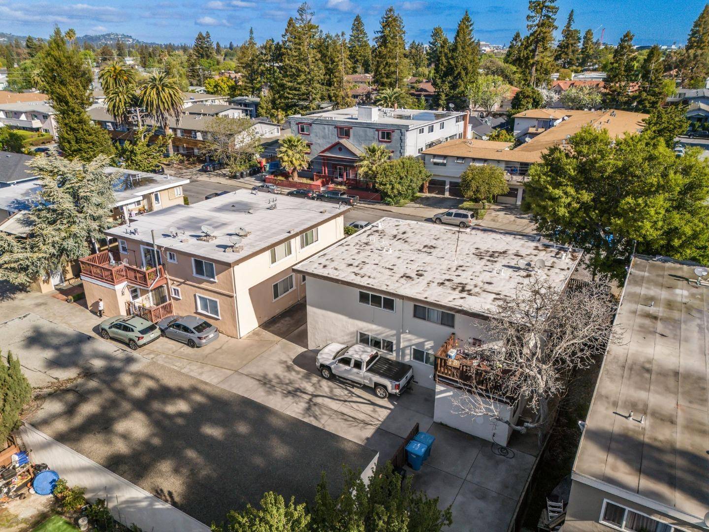 Redwood City, CA 94061,1572 Regent ST