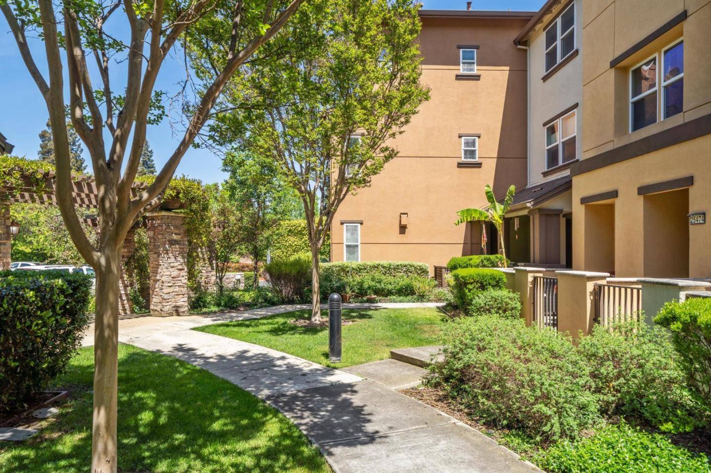 Hayward, CA 94544,25478 Huntwood AVE