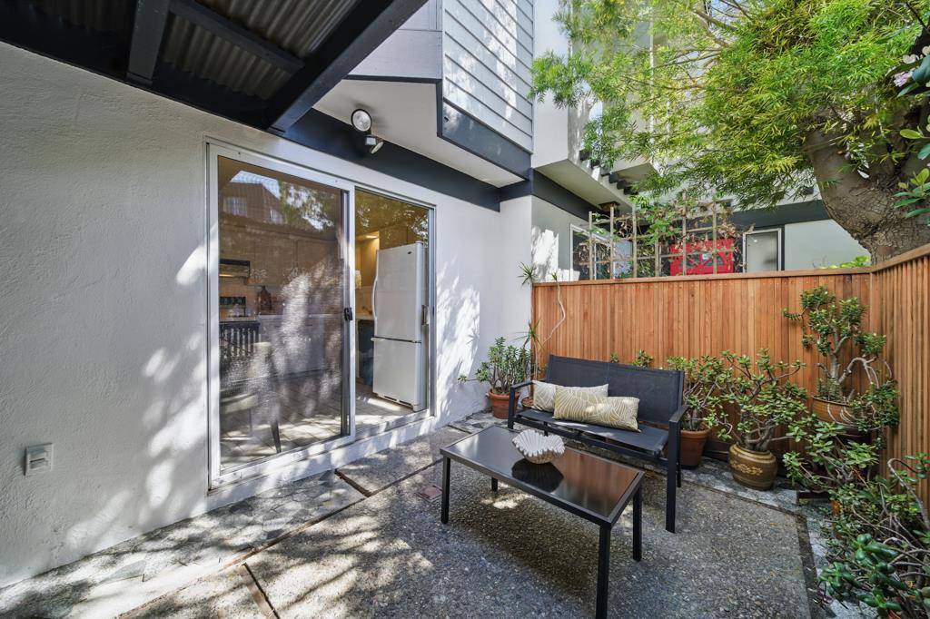 San Bruno, CA 94066,142 Oxford LN