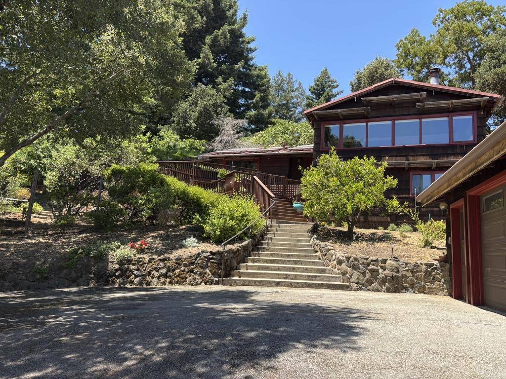 Portola Valley, CA 94028,108 Santa Maria AVE