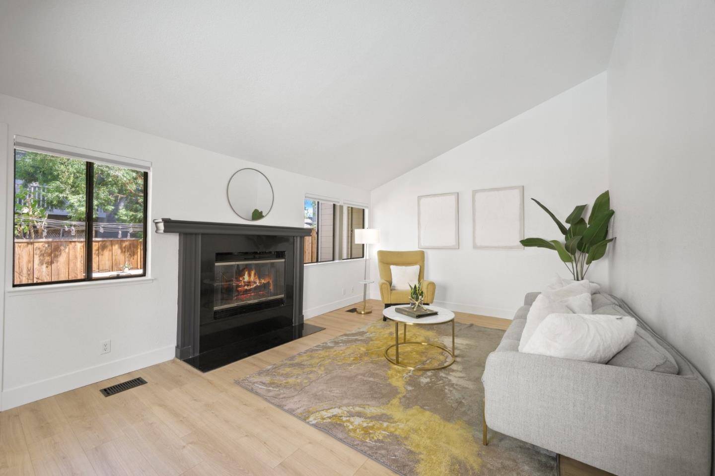 San Jose, CA 95125,1128 Kayellen CT