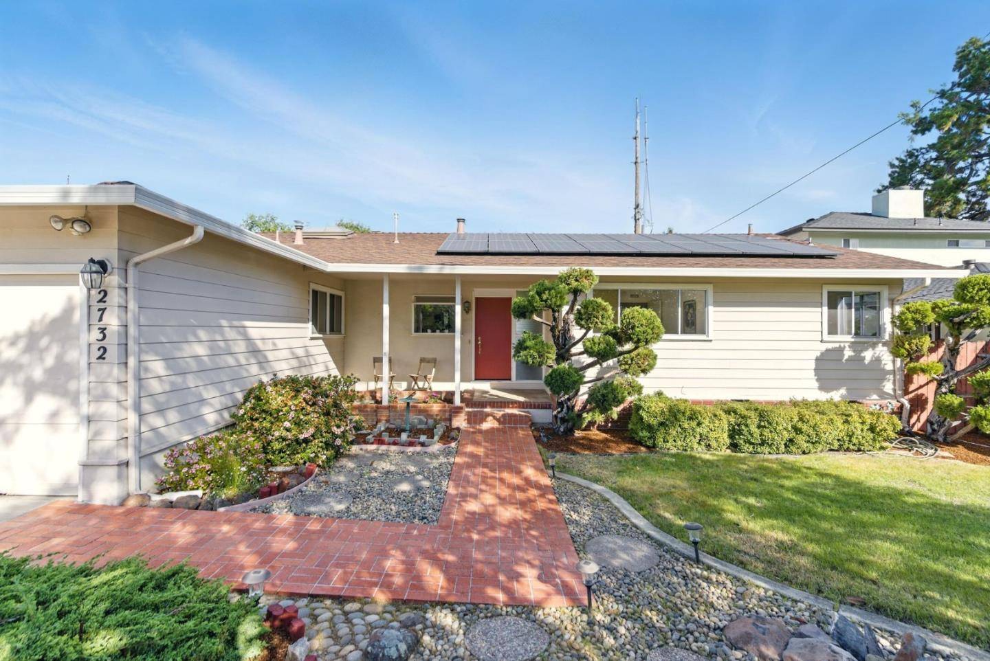 Redwood City, CA 94061,2732 Medford AVE