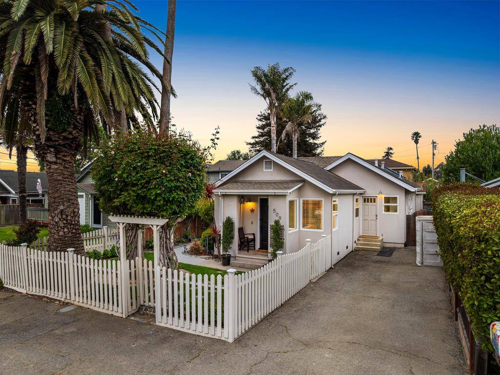 Santa Cruz, CA 95062,509 36th AVE