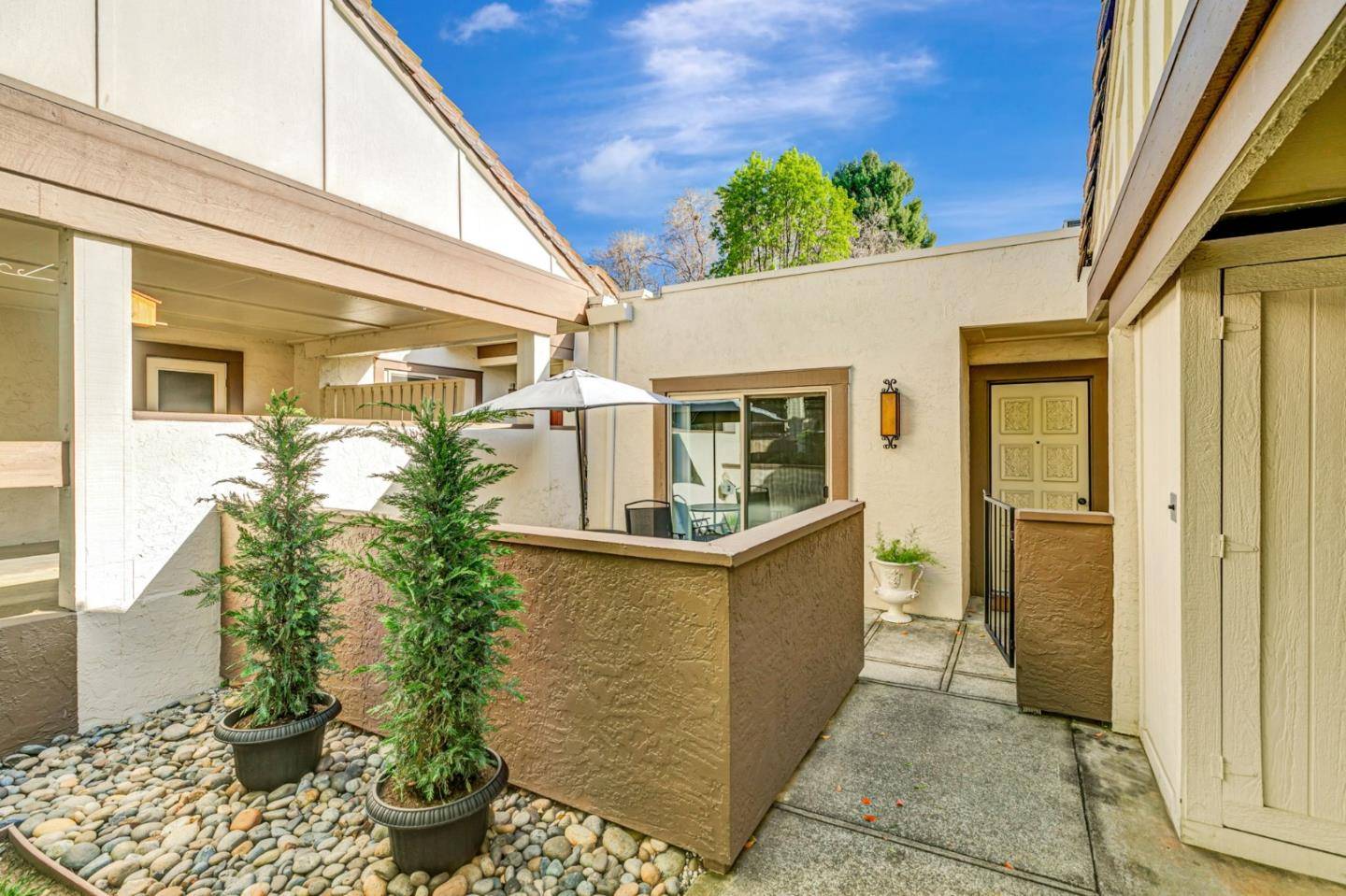 San Jose, CA 95135,6094 Montgomery CT