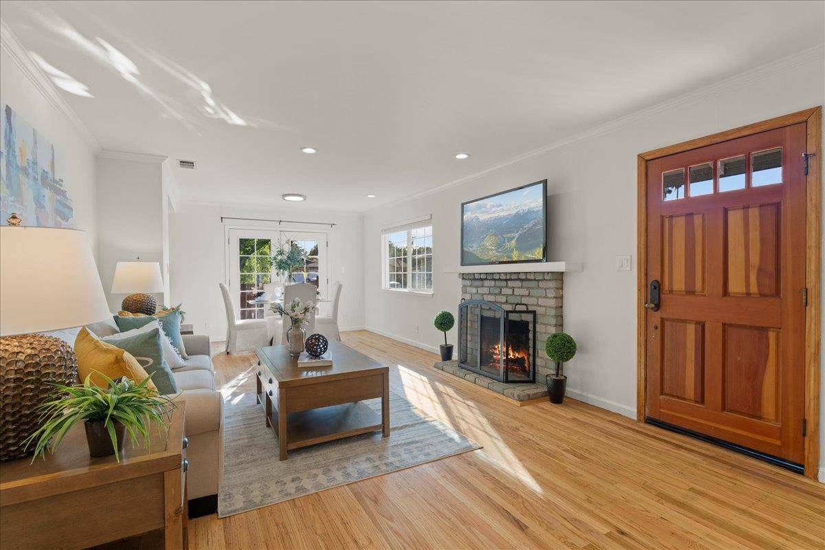 San Jose, CA 95124,5494 Mary Jo CT