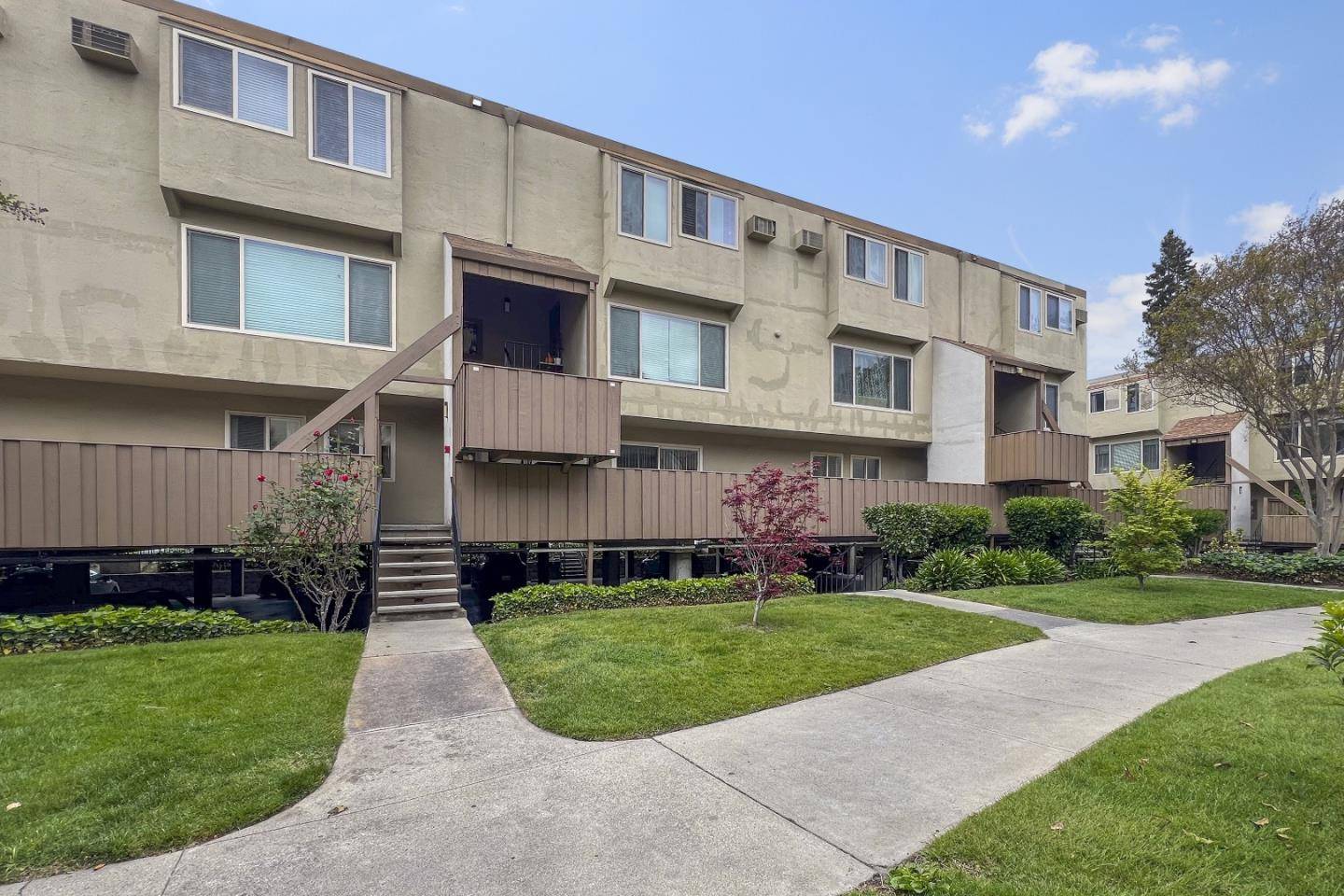 San Jose, CA 95129,410 Auburn WAY 19