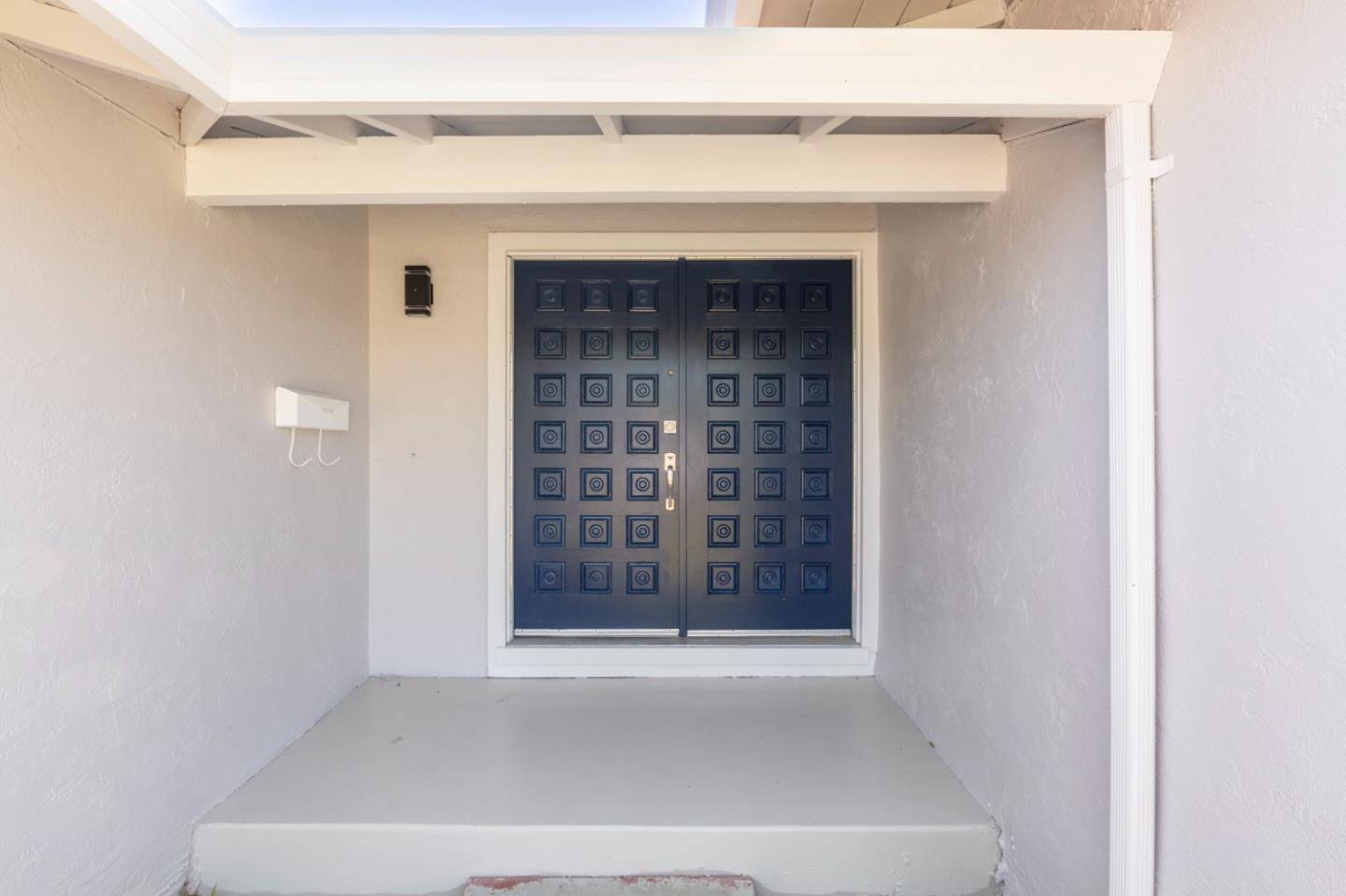 San Jose, CA 95148,2749 Scottsdale DR