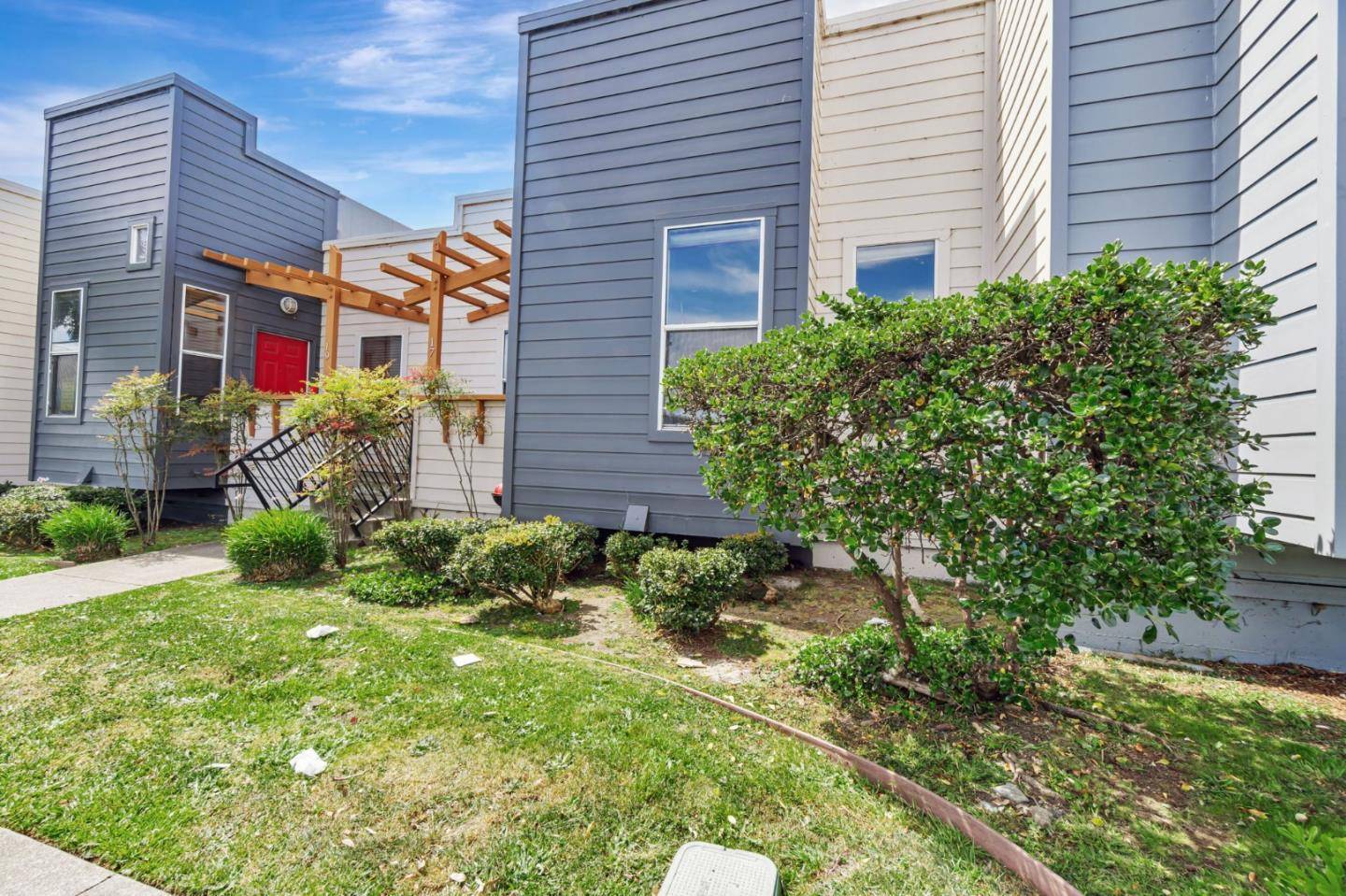 San Francisco, CA 94124,17 Kiska RD