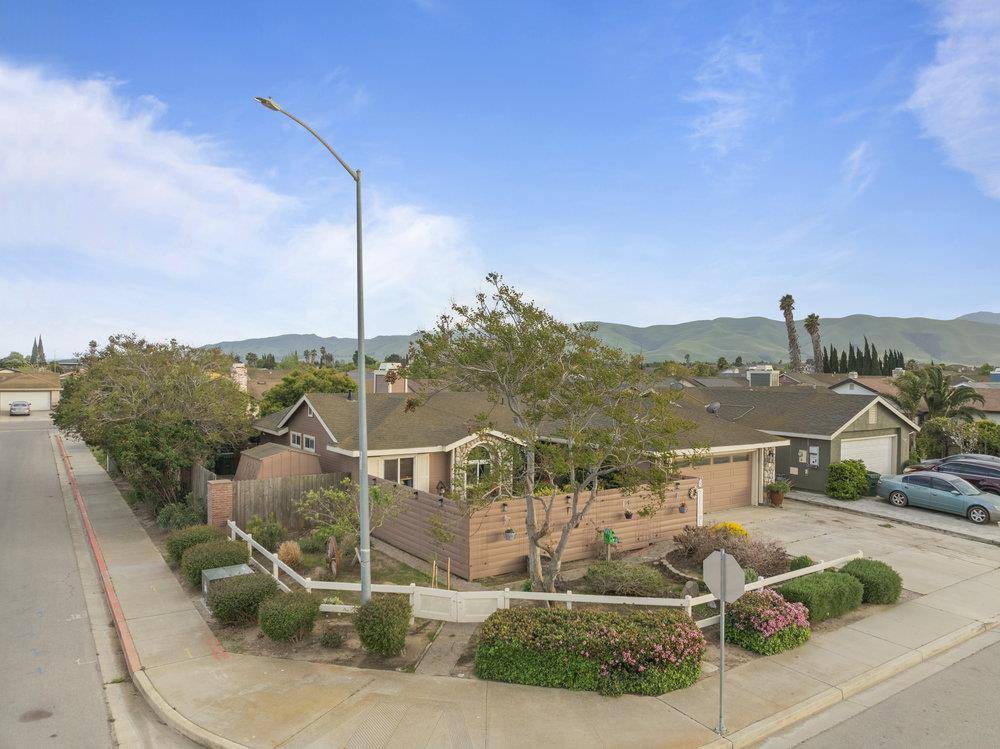Greenfield, CA 93927,1227 Apple AVE