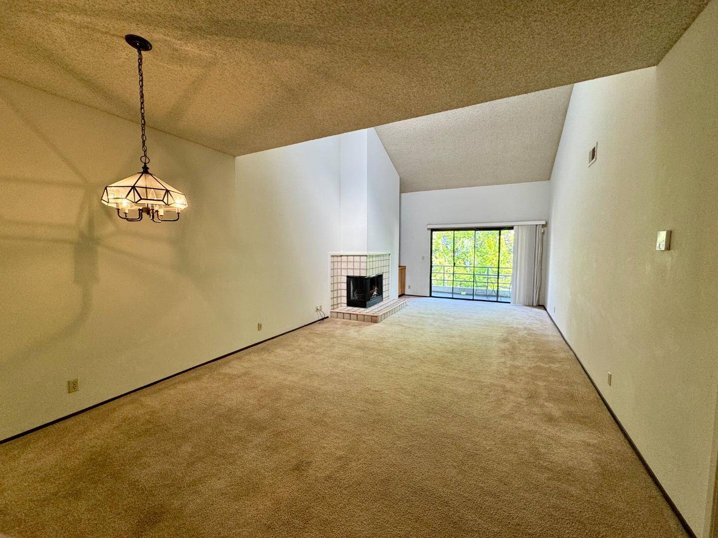 San Jose, CA 95129,4685 Albany CIR 151
