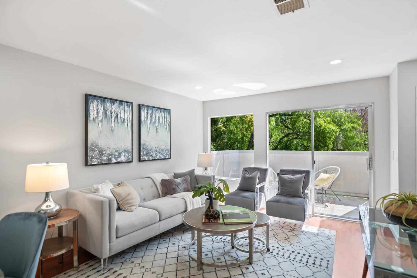 Sunnyvale, CA 94086,891 W California AVE Y