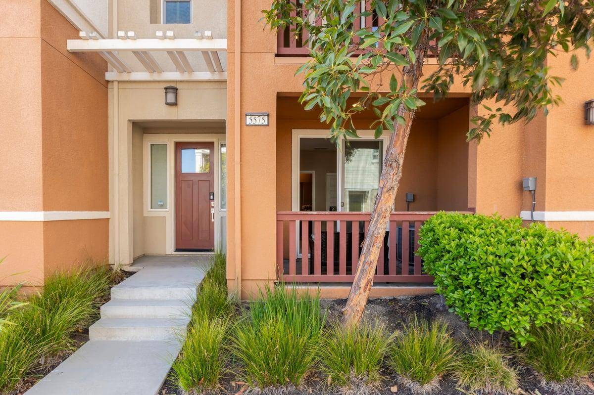 Newark, CA 94560,5575 Azalea WAY