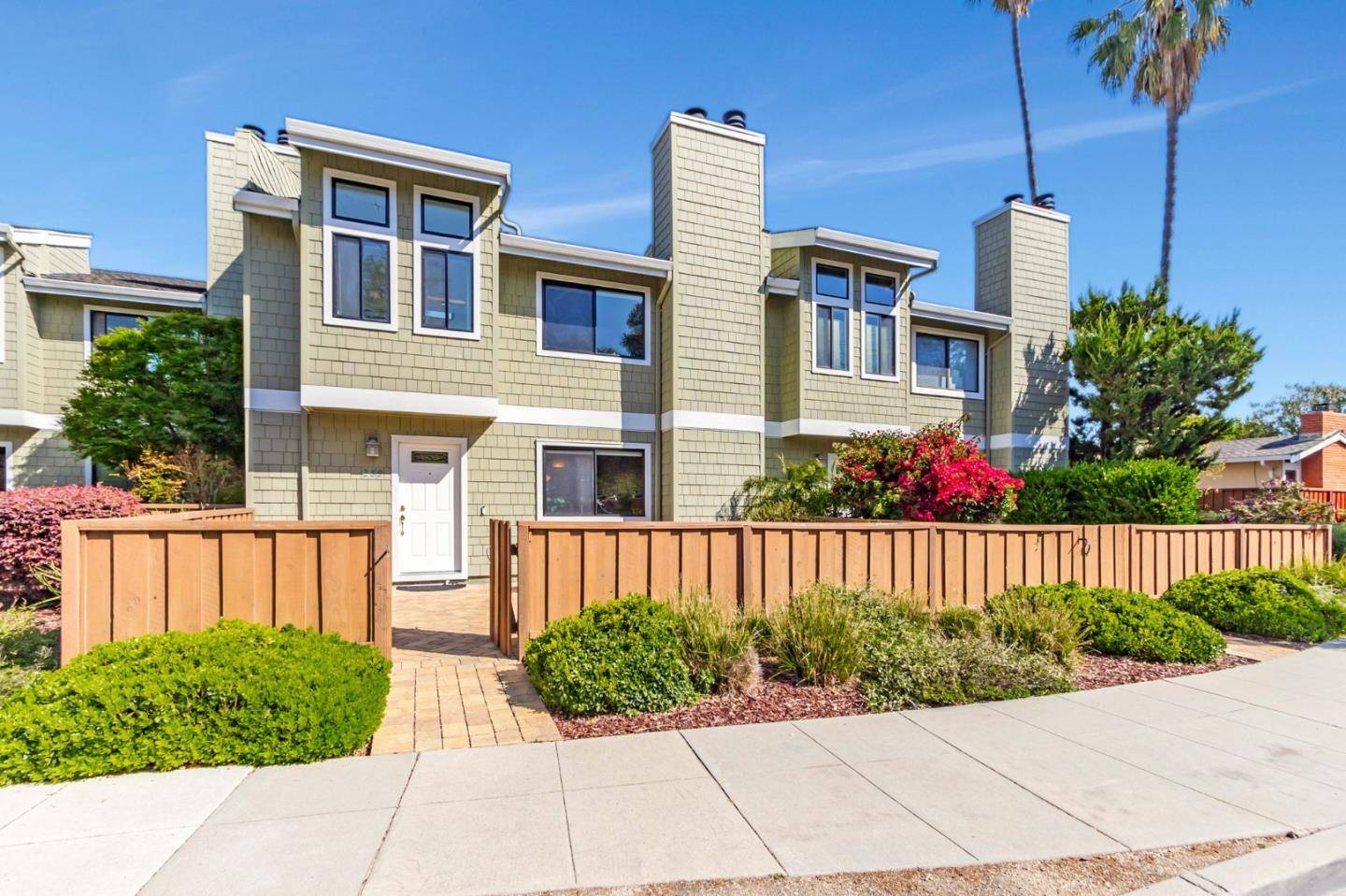 Los Gatos, CA 95032,289 De Soto DR