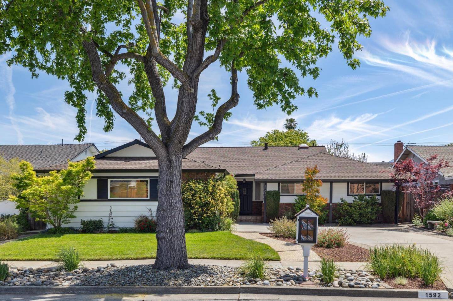 San Jose, CA 95118,1592 Chambers DR