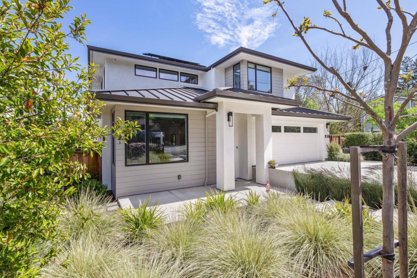 Menlo Park, CA 94025,950 Lucky AVE