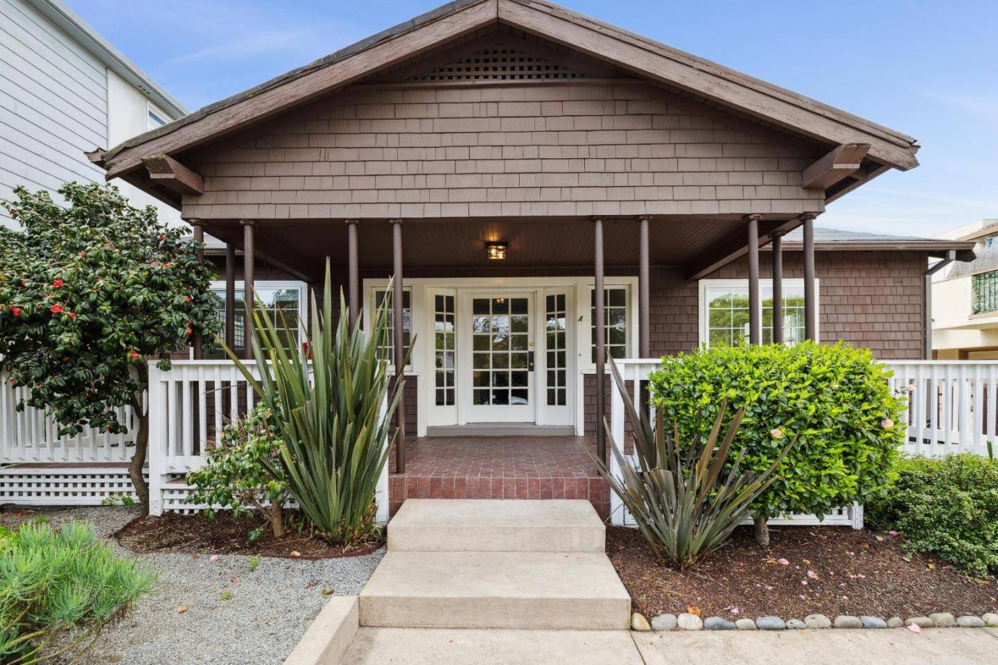Burlingame, CA 94010,1117 Chula Vista AVE