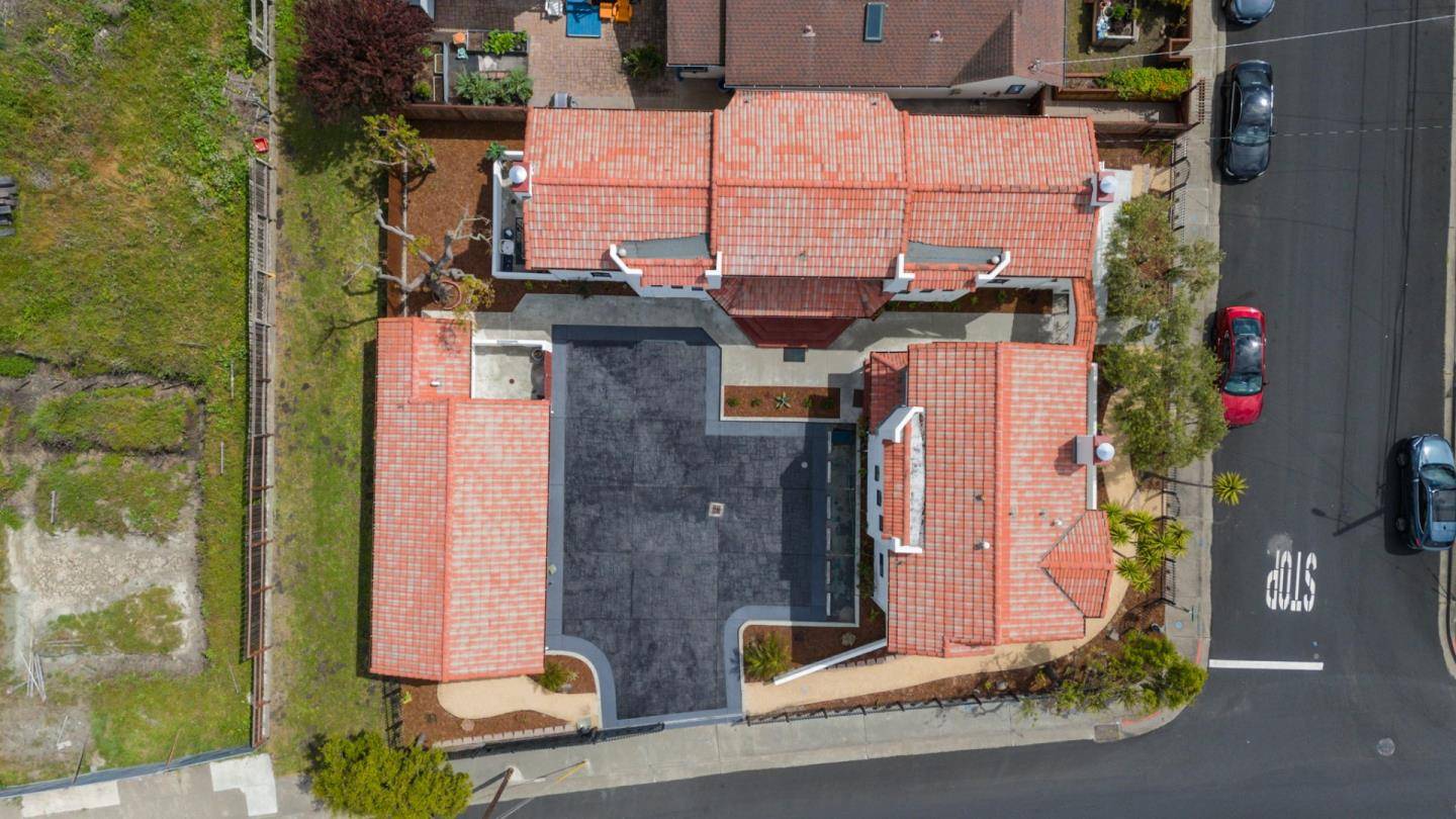 Pacifica, CA 94044,225 Moana PL