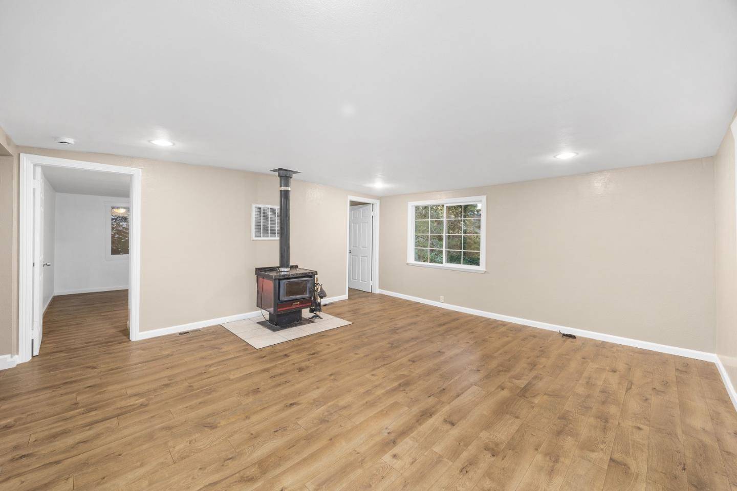 Felton, CA 95018,10229 Redwood DR