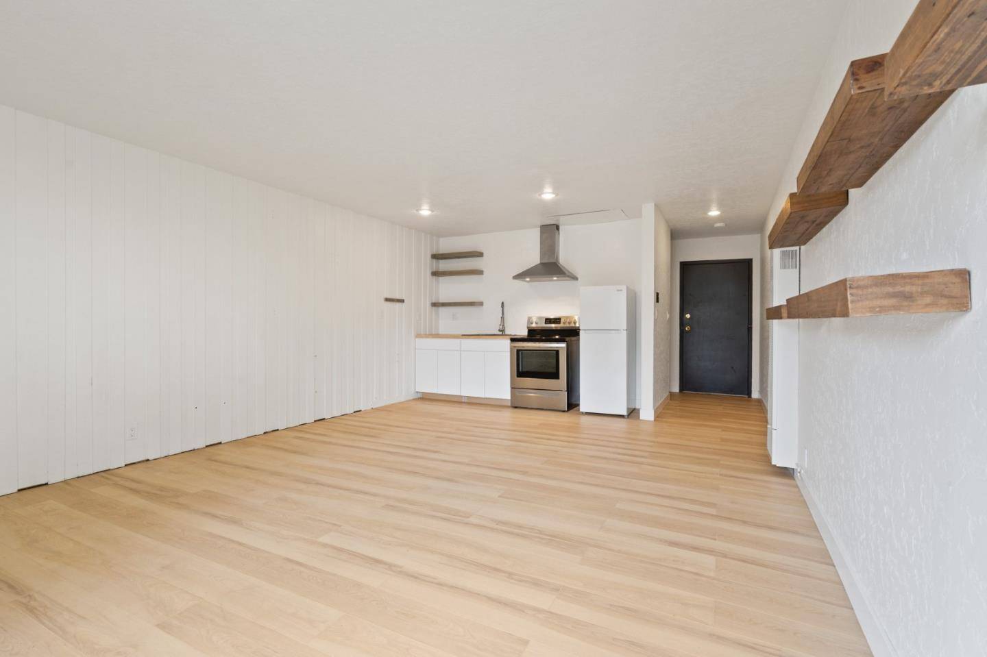 San Francisco, CA 94131,55 Red Rock WAY 1100