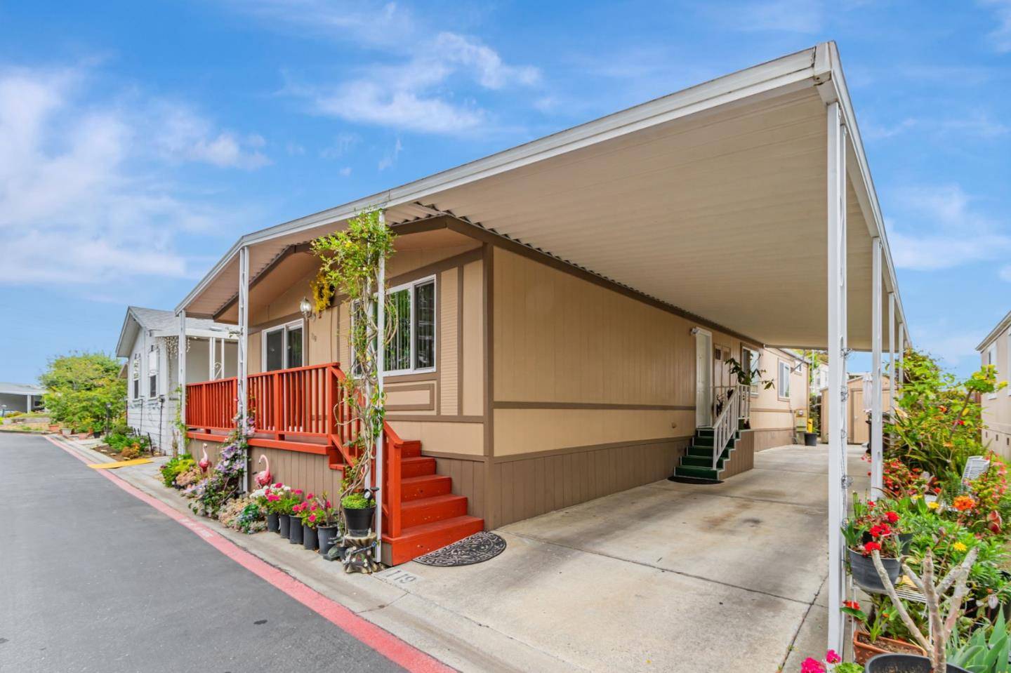 Alviso, CA 95002,2052 Gold ST 119
