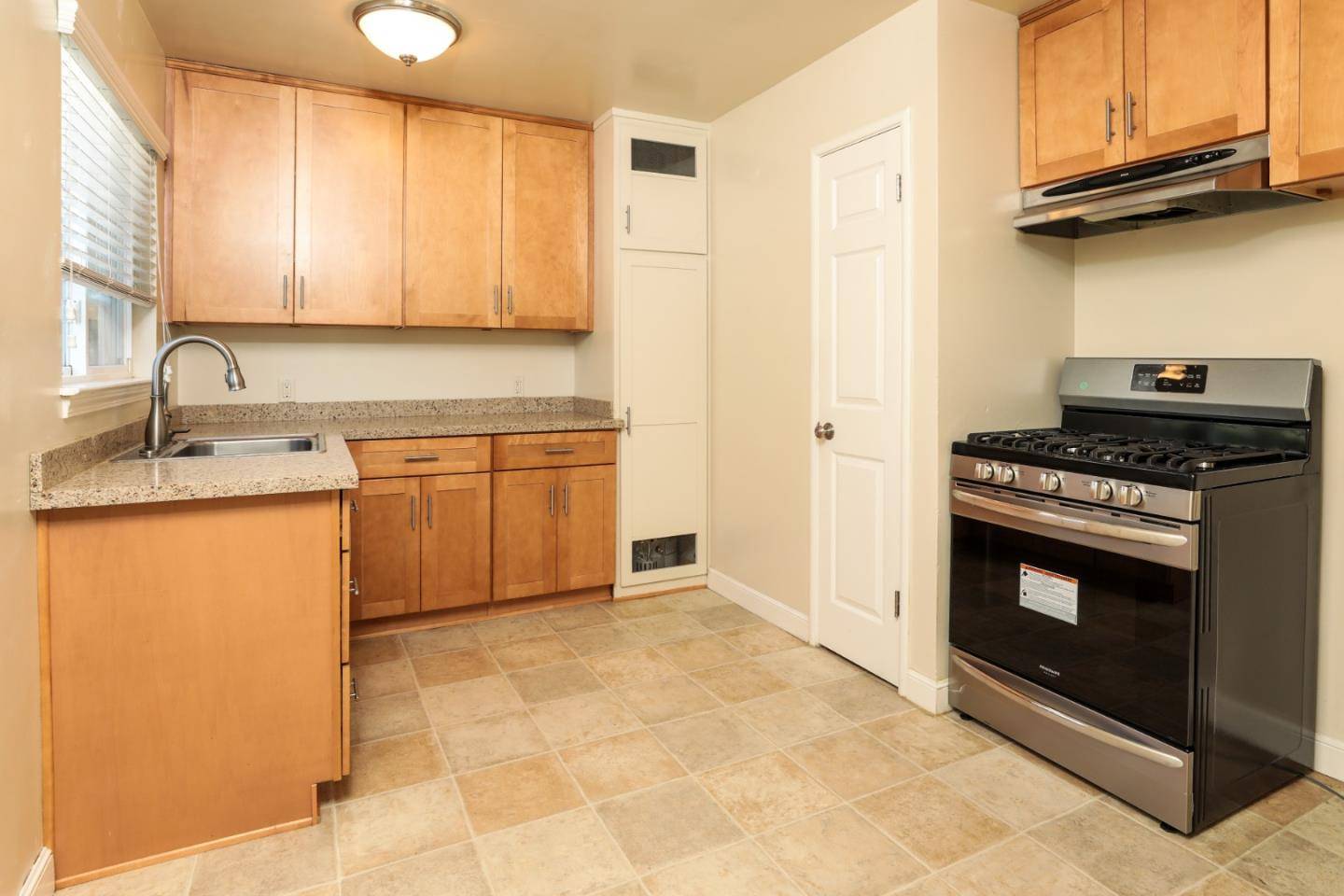 Campbell, CA 95008,494 Dover WAY