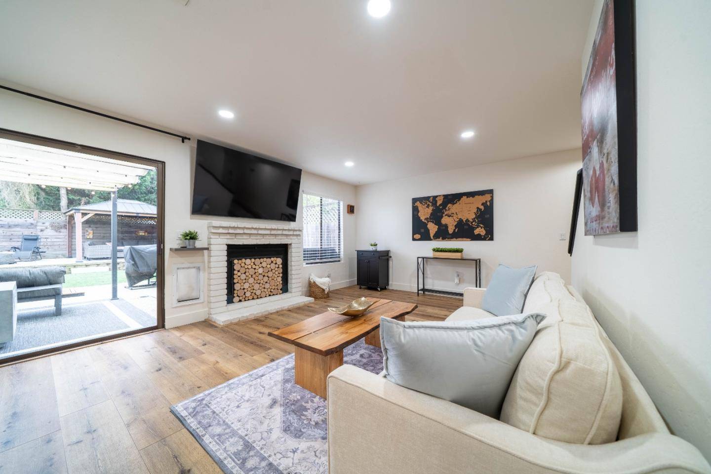 Santa Cruz, CA 95062,2327 17th AVE