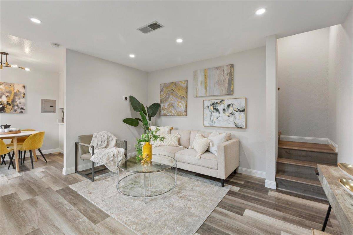 San Mateo, CA 94403,3385 La Selva ST F