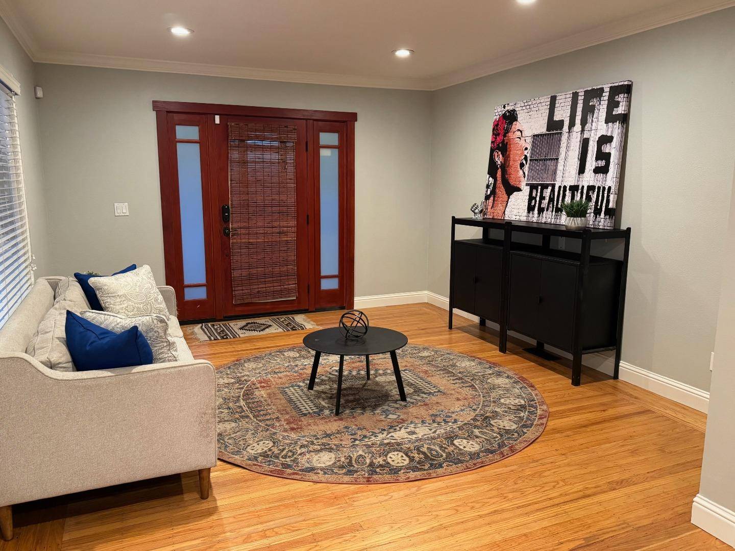 Berkeley, CA 94710,1018-1020 Bancroft WAY