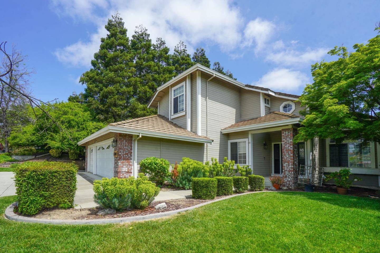 Livermore, CA 94551,3287 Edinburgh DR