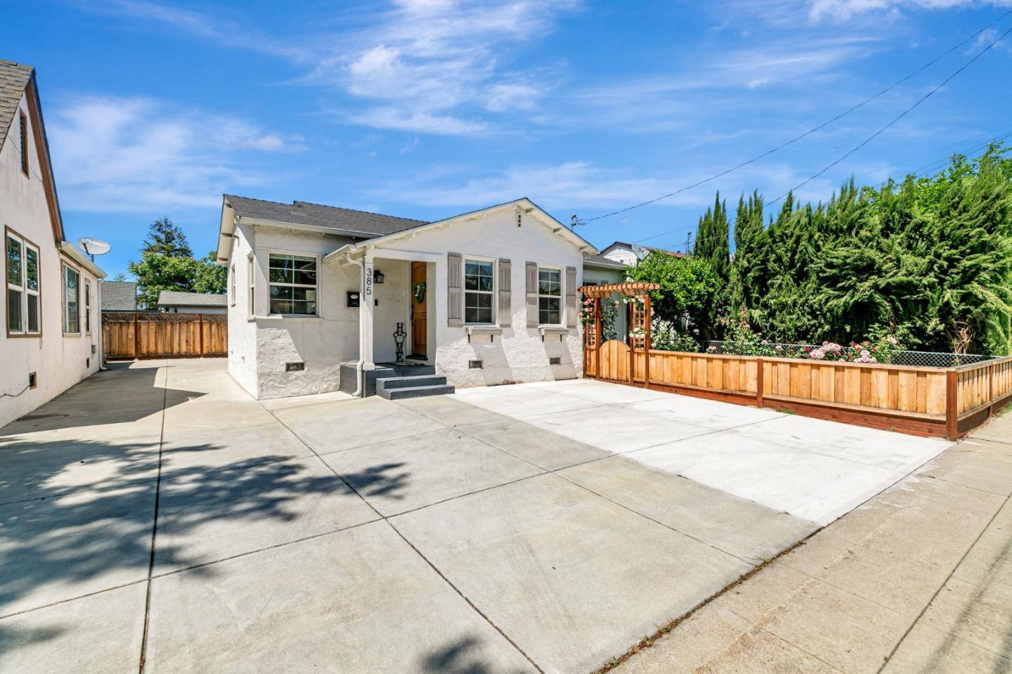 San Jose, CA 95110,385 Edwards AVE