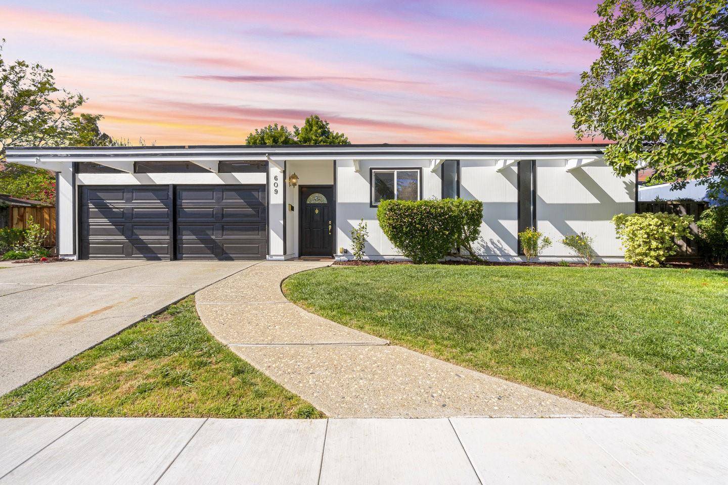 Sunnyvale, CA 94087,609 Templeton CT