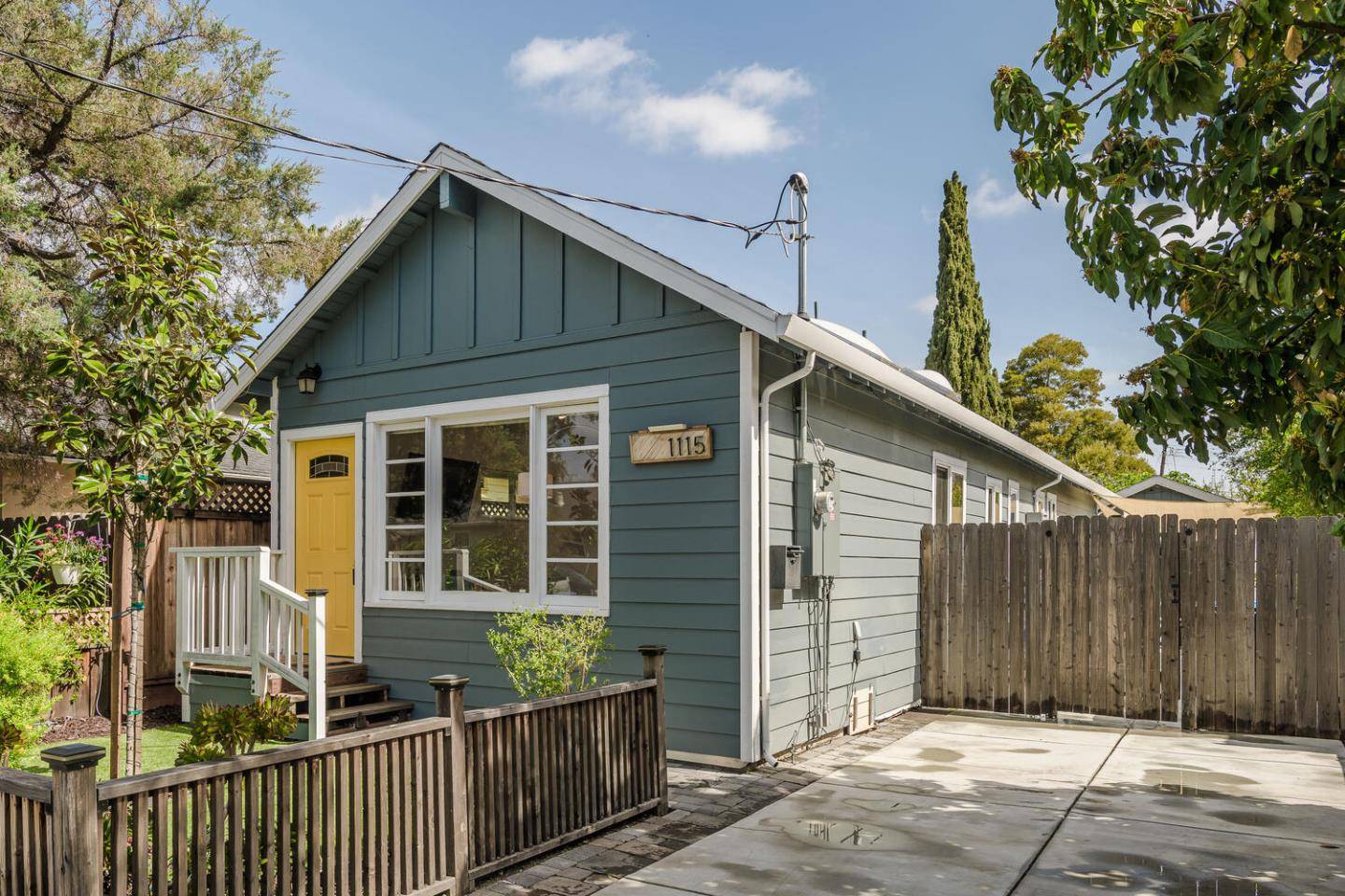 Redwood City, CA 94061,1115 Davis ST