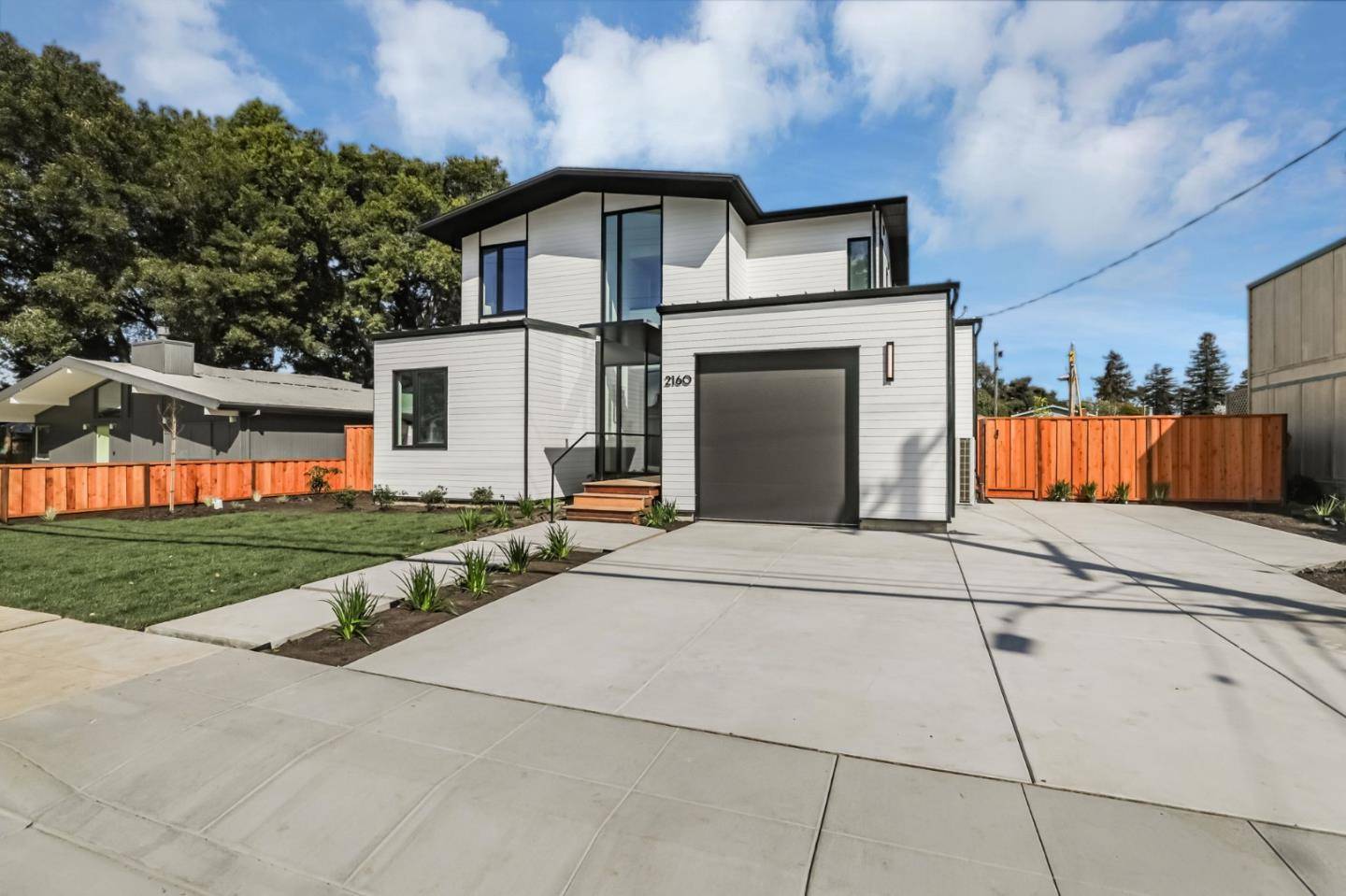 Menlo Park, CA 94025,2160 Menalto AVE