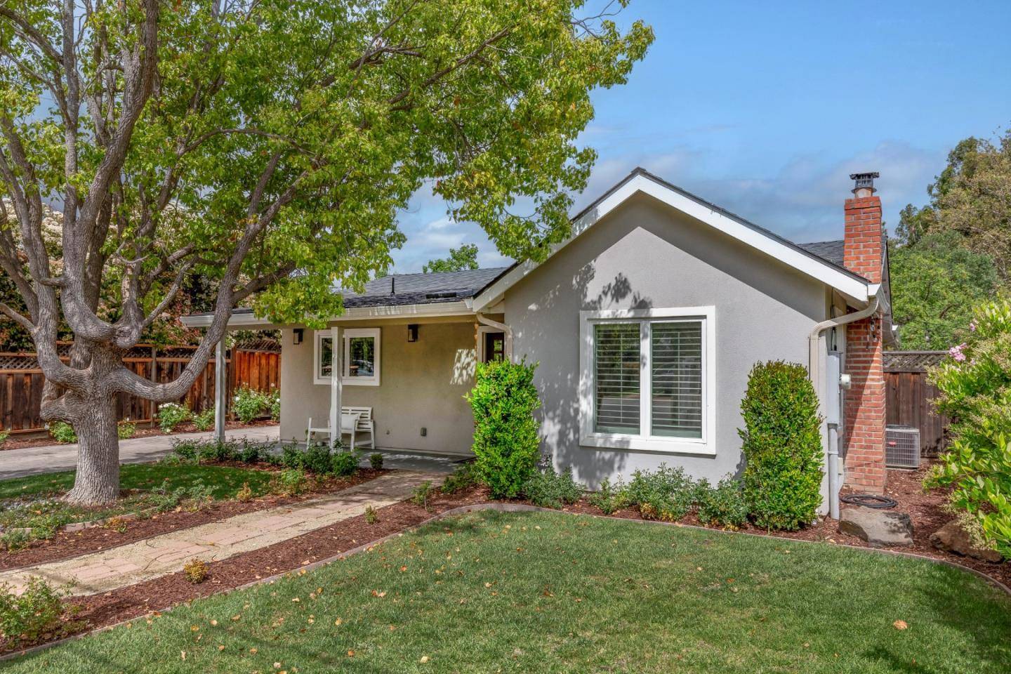 Los Gatos, CA 95032,15798 Linda AVE