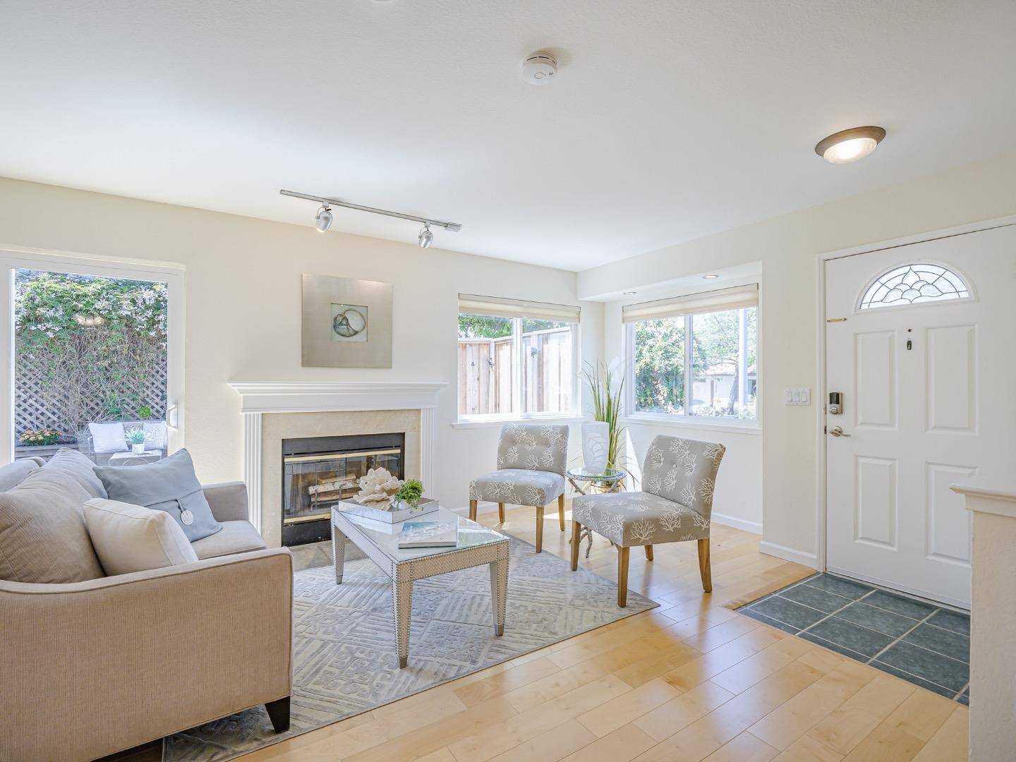 Santa Cruz, CA 95062,1331 Leila CT
