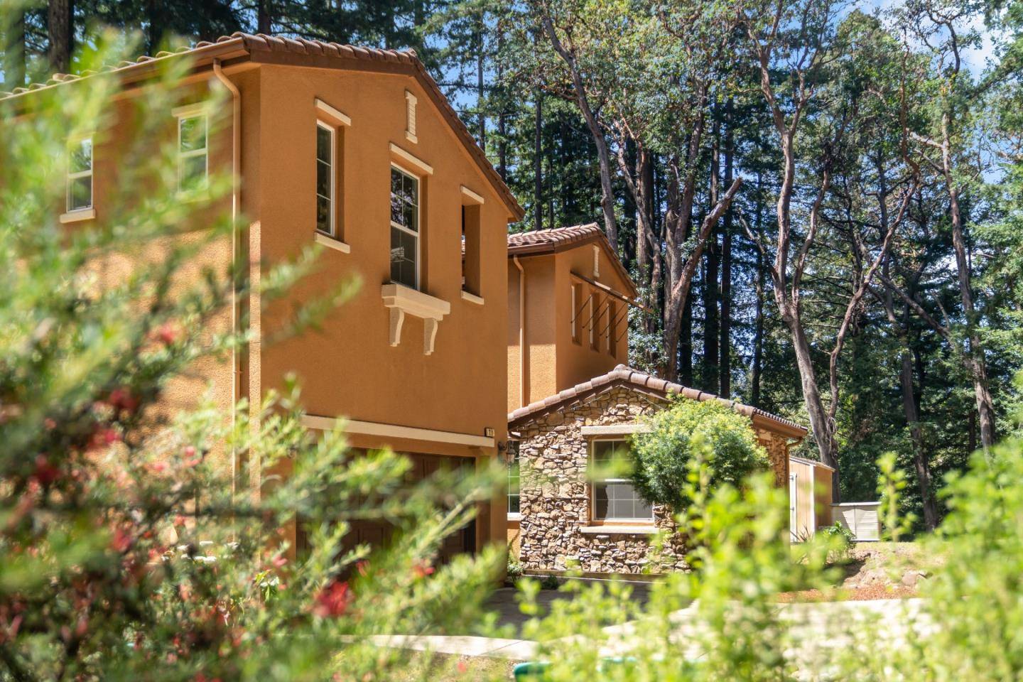Boulder Creek, CA 95006,220 Hillary HTS