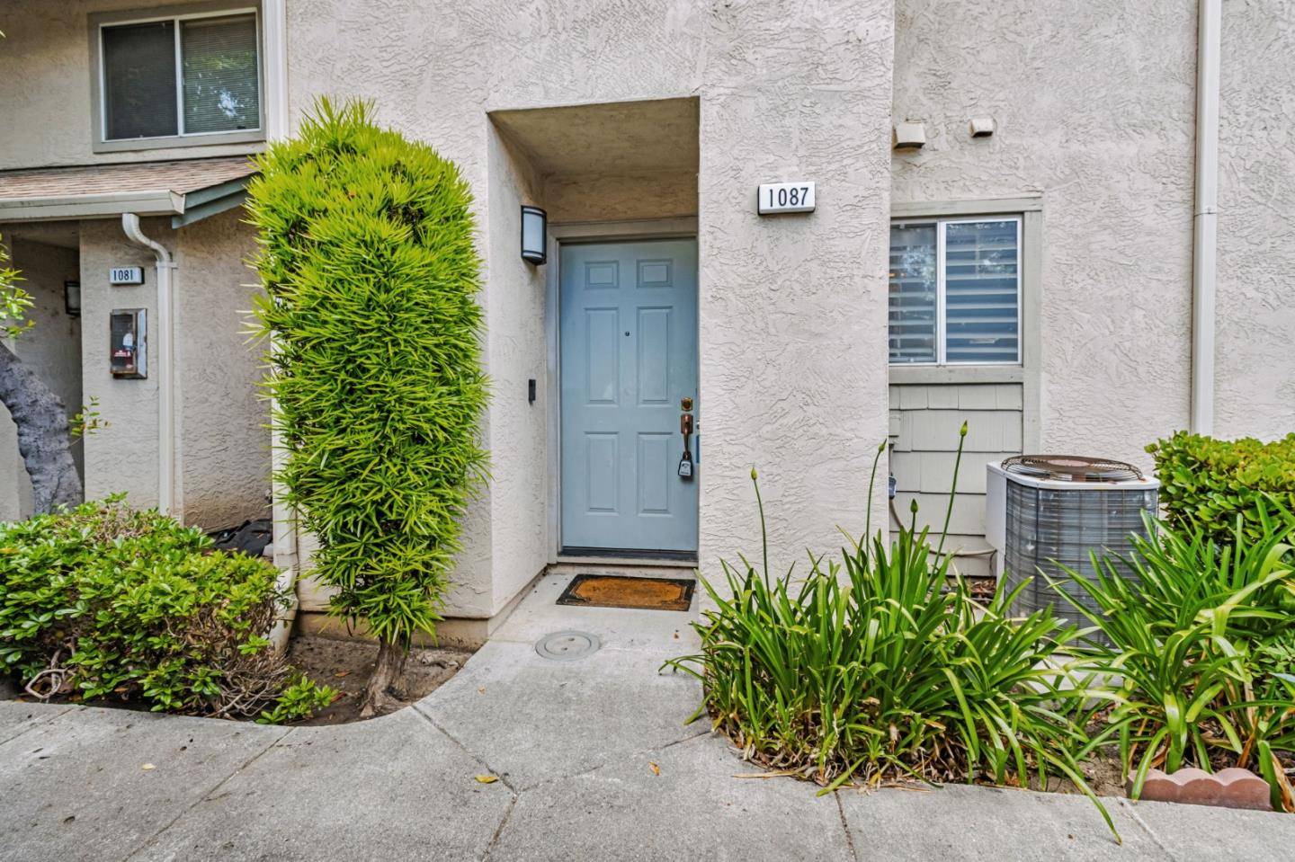 San Jose, CA 95122,1087 Summerain CT