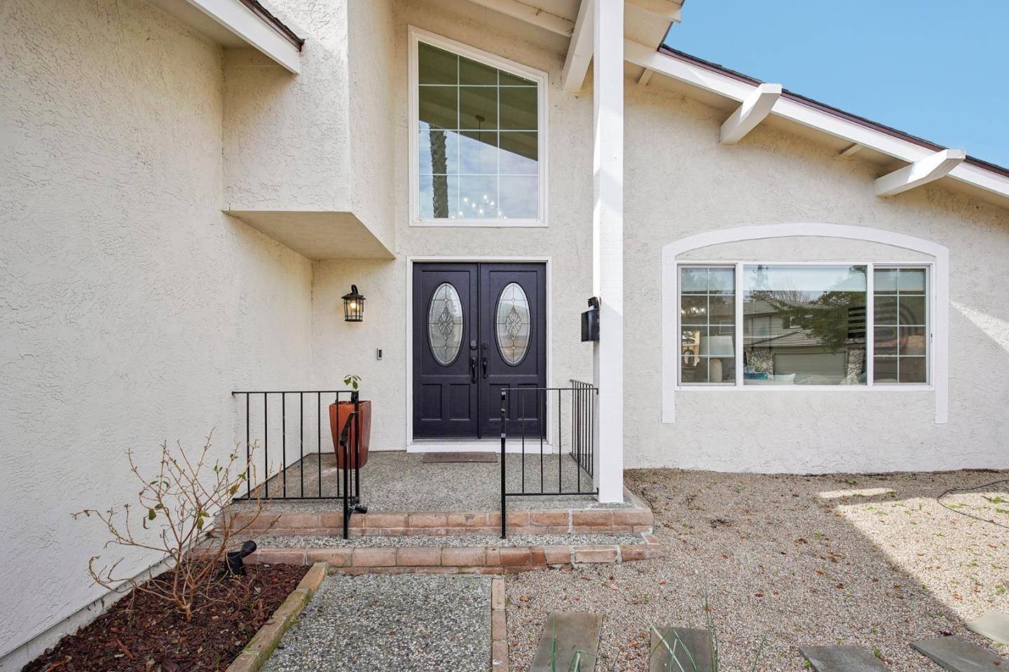 Pleasanton, CA 94588,3260 Runnymede CT