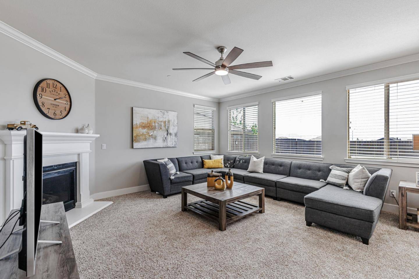 Hollister, CA 95023,1616 Foxtail CT